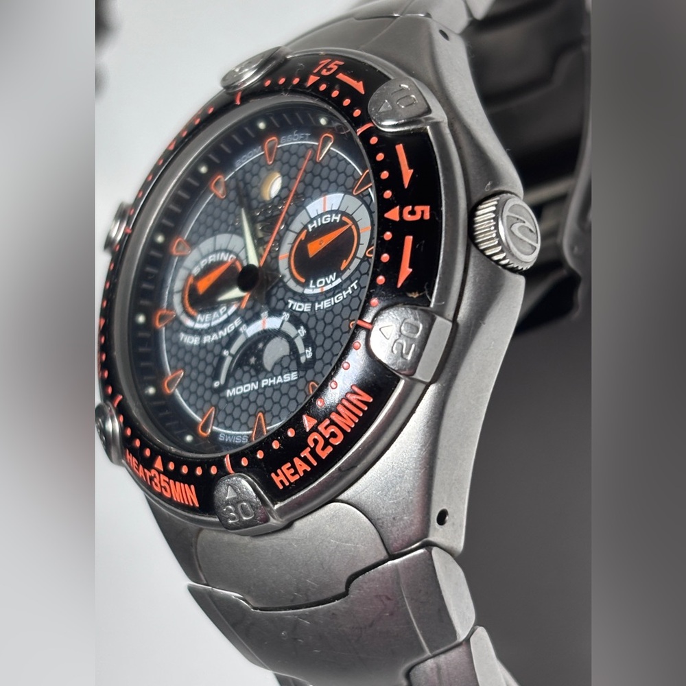 Limited Edition Rip Curl Tide System/Moon Phase Watch Swiss Mov. Stainless Steel - Picture 6 of 7